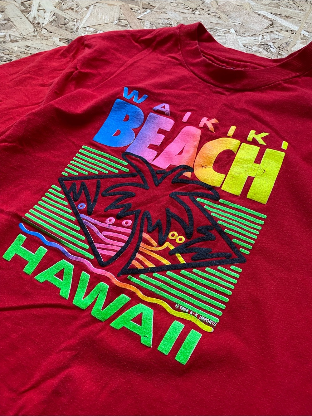 Red 1988 Waikiki Beach Hawaii Graphic  T-Shirt